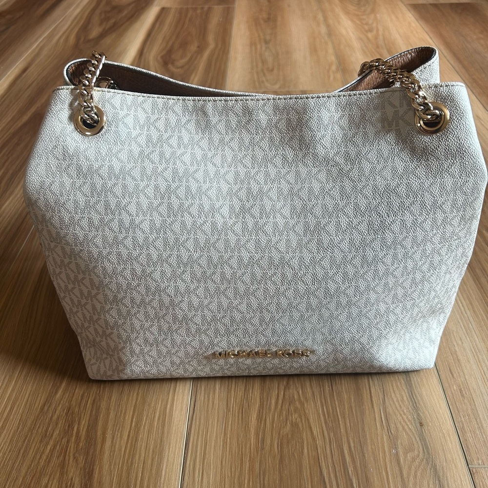 Michael Kors Jet Set Signature Logo Shoulder Bag